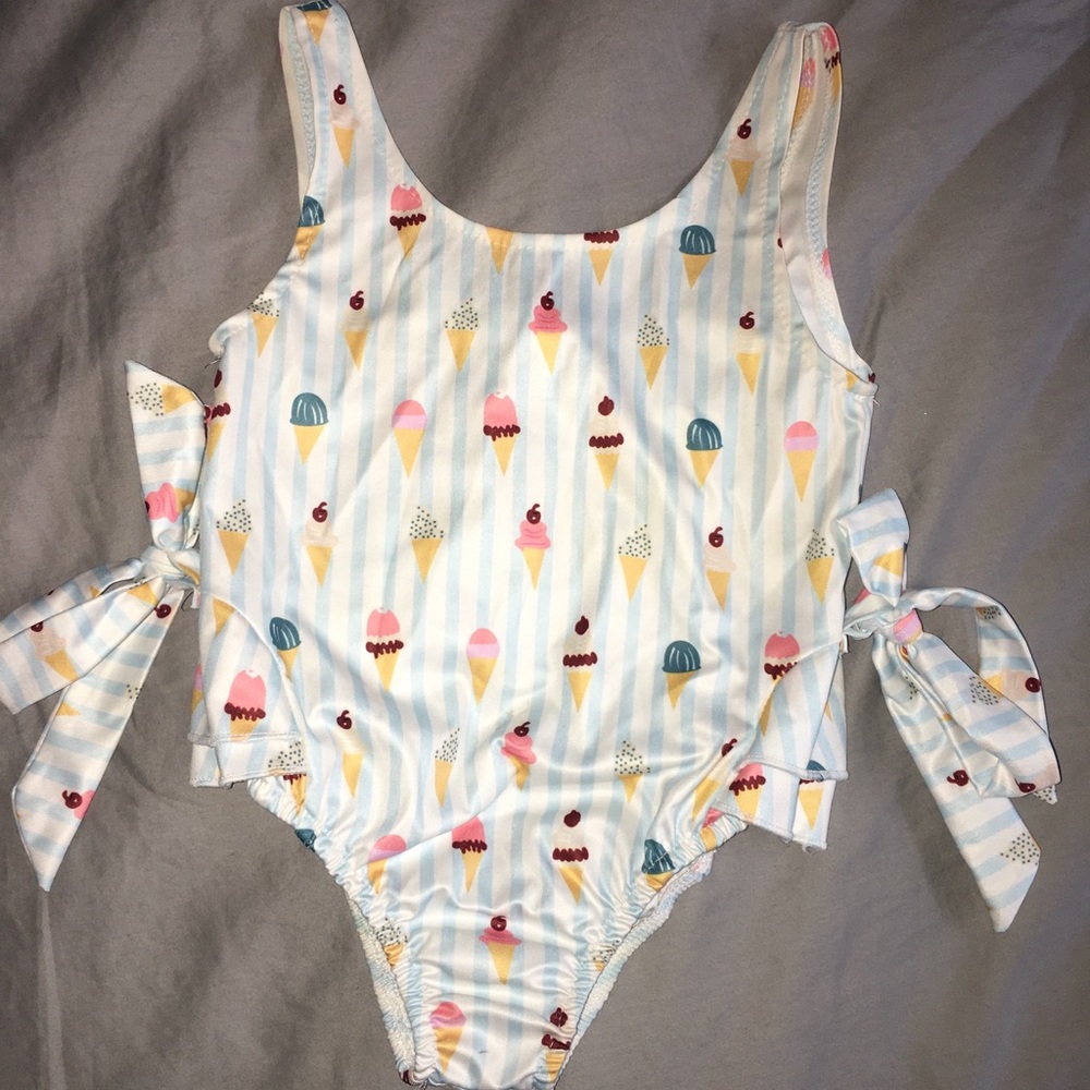 Toddler one piece bathing suit